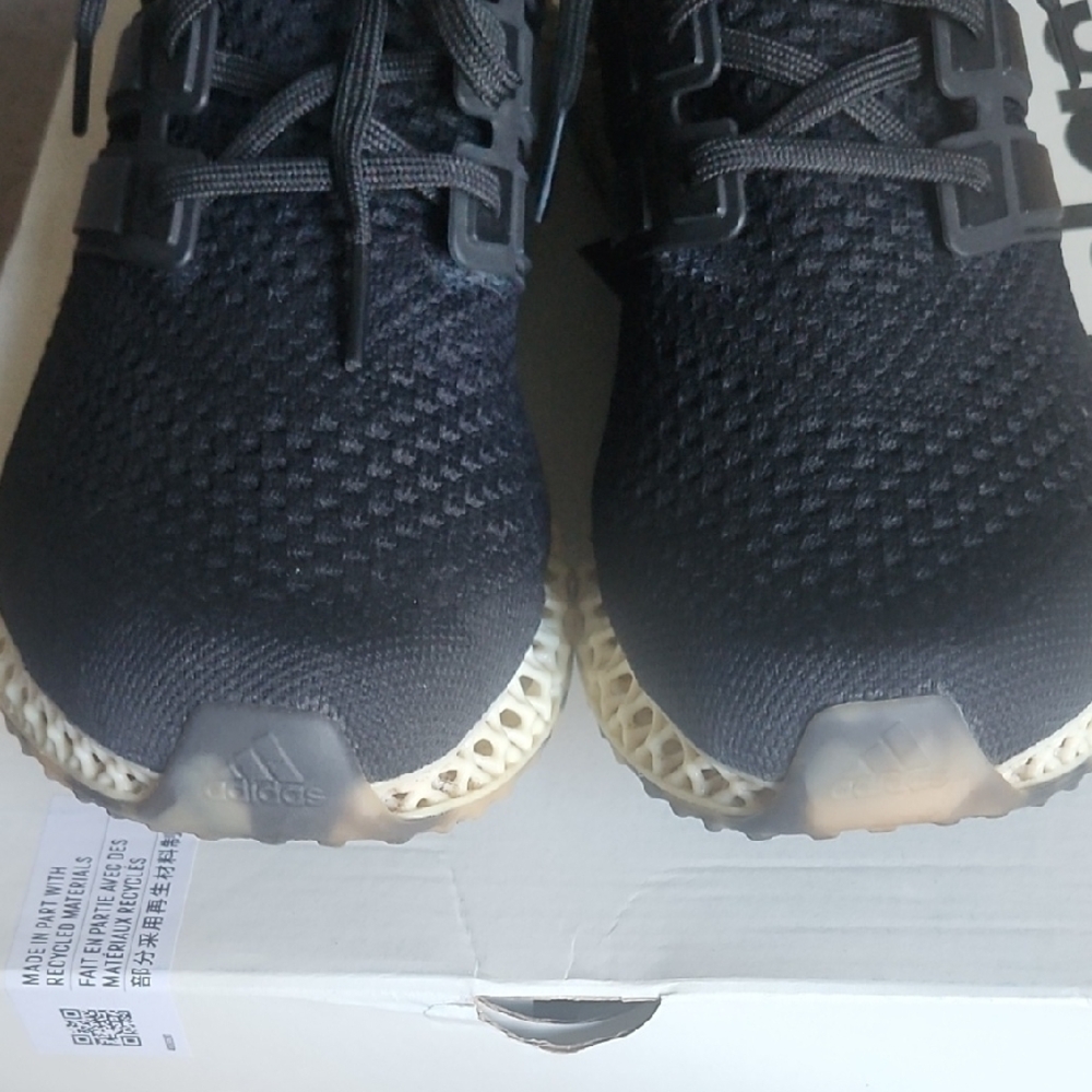 ♥️adidas Ultra 4D Running Shoes - Black and Gray♥️ - Picture 6 of 10